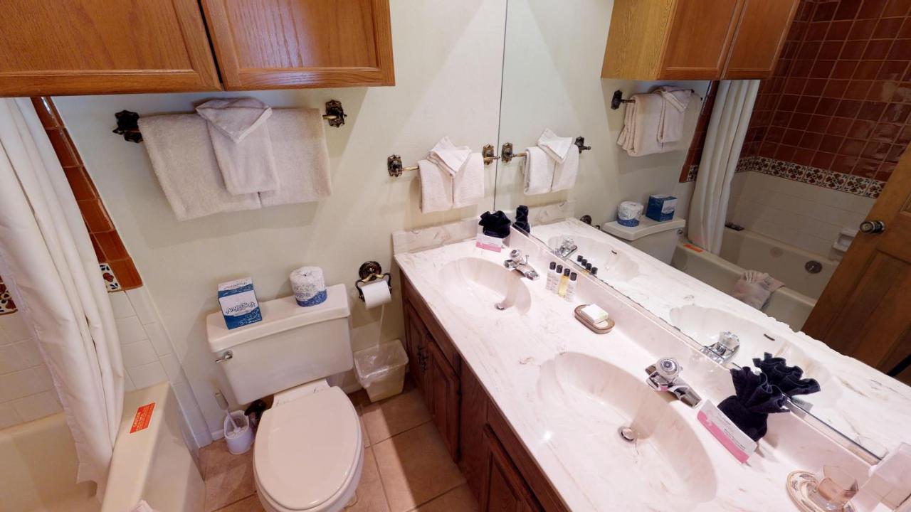 Flagg Mountain 7 Townhouse With High Speed Wifi Apartment เรดริเวอร์ ภายนอก รูปภาพ
